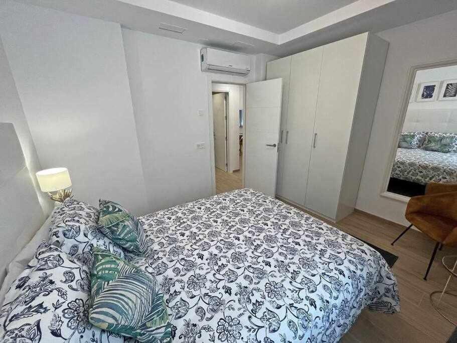 Xxii Apartamentos Morales&Arnal เอสเตโปนา ภายนอก รูปภาพ