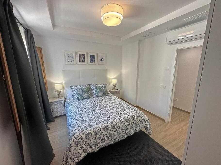 Xxii Apartamentos Morales&Arnal เอสเตโปนา ภายนอก รูปภาพ